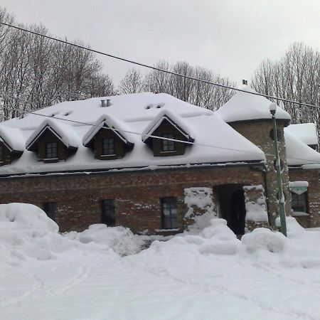 Hotel Podzamcze Tarnów Exterior foto