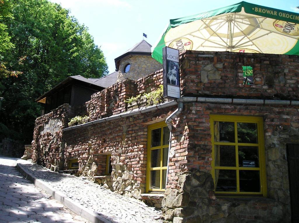 Hotel Podzamcze Tarnów Exterior foto